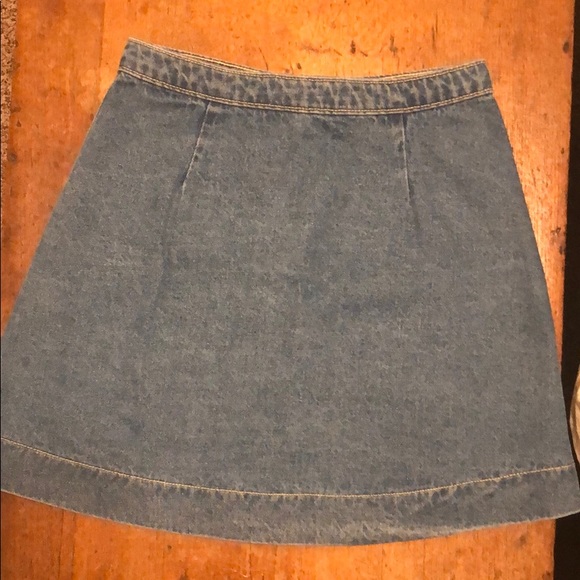 American Apparel Denim Button Skirt - Picture 3 of 4